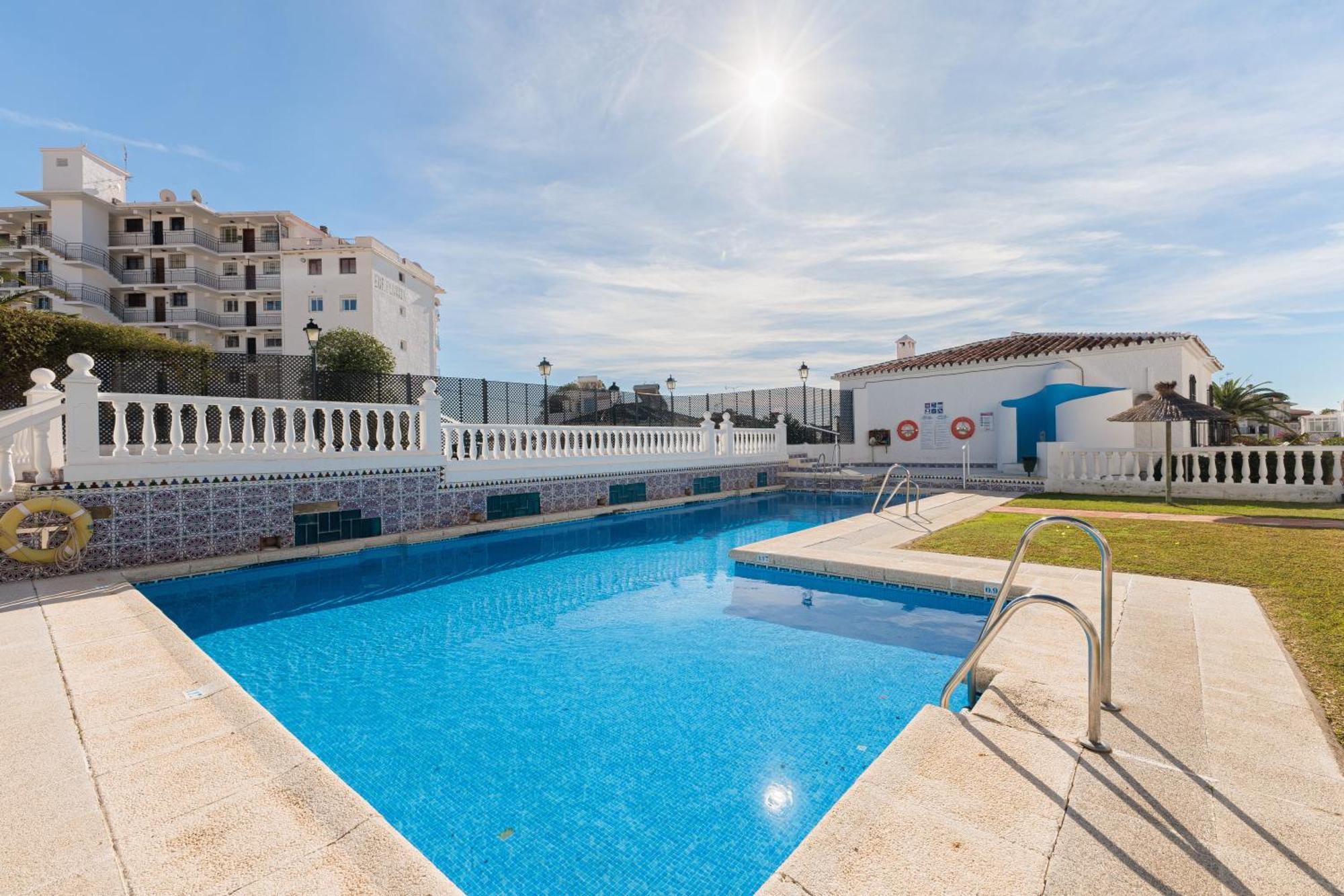 Cosy Apartment In Verano Azul ネルハ エクステリア 写真